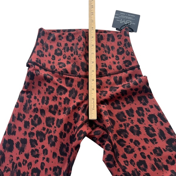 DYI Women’s Small Printed Signature Tight Canyon Animal/Cheetah Print Leggings - Picture 8 of 10